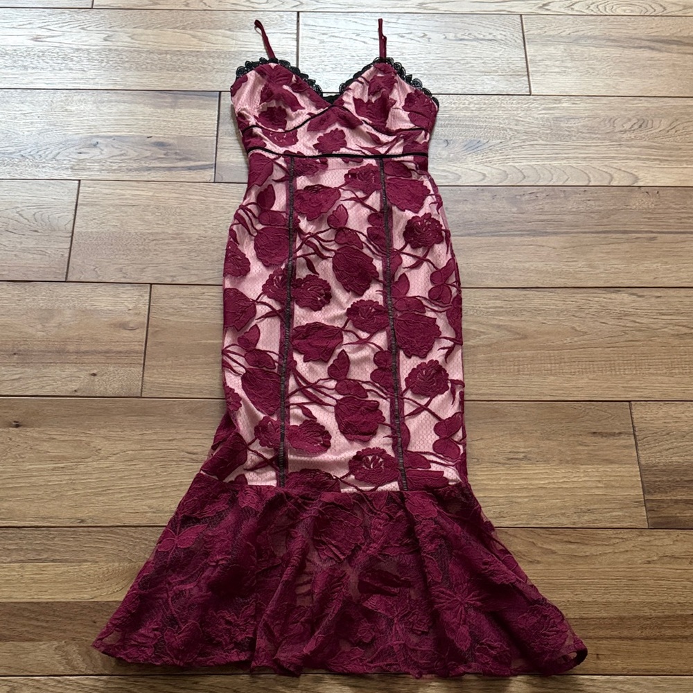 Lulus Alluring Dream Burgundy Lace Midi Dress XS Trumpet Hem Wedding Guest
